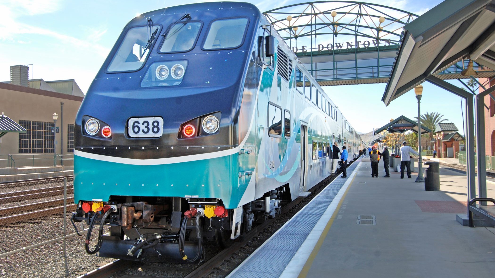 0325 Point Experience Metrolink Banner